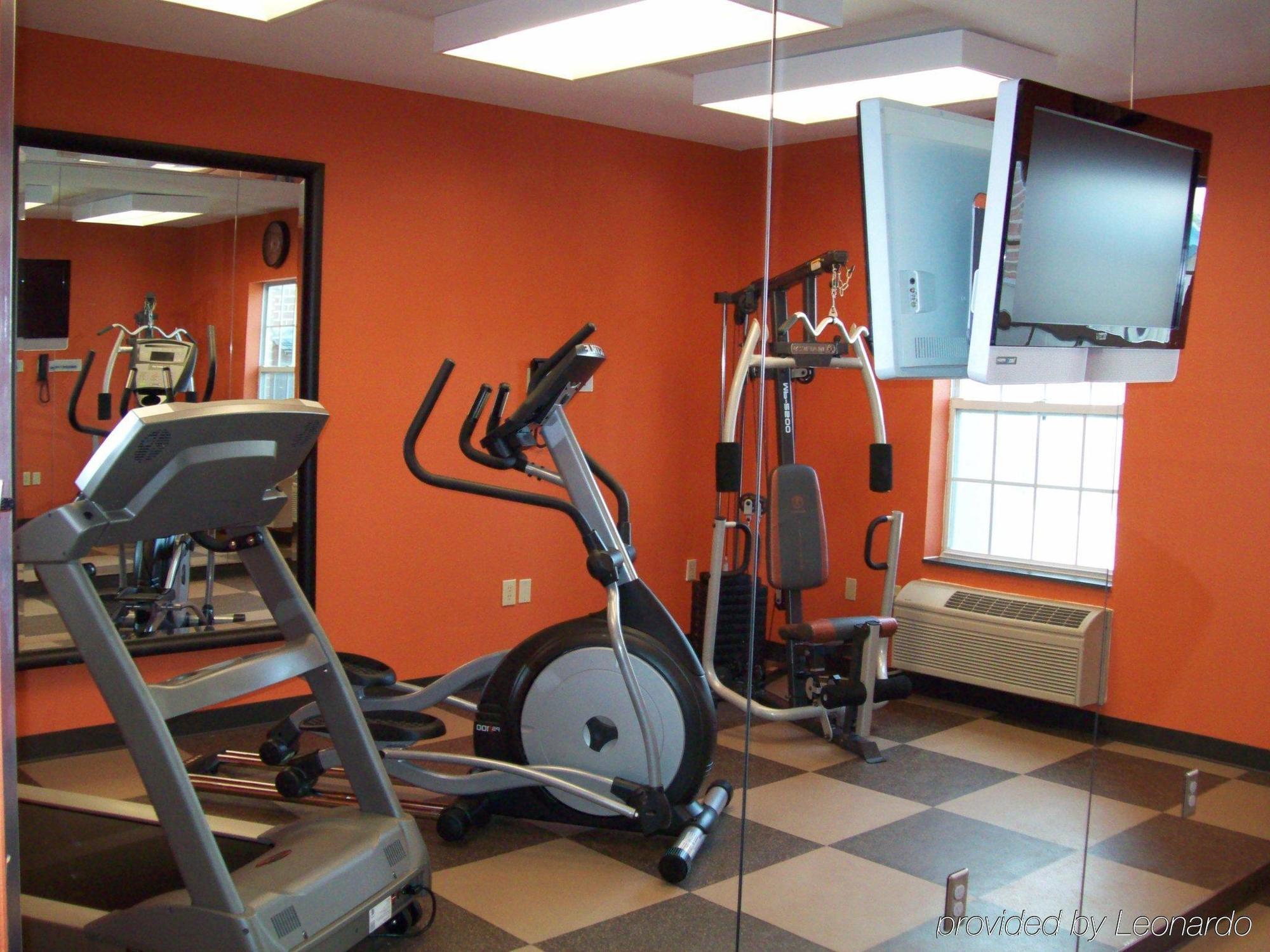 Holiday Inn Express Hotel & Suites North Kansas City By Ihg Einrichtungen foto